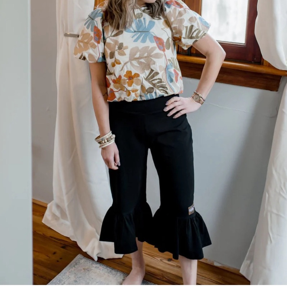 Matilda Jane Pants, Capri Length “into the night” (black) size XXL